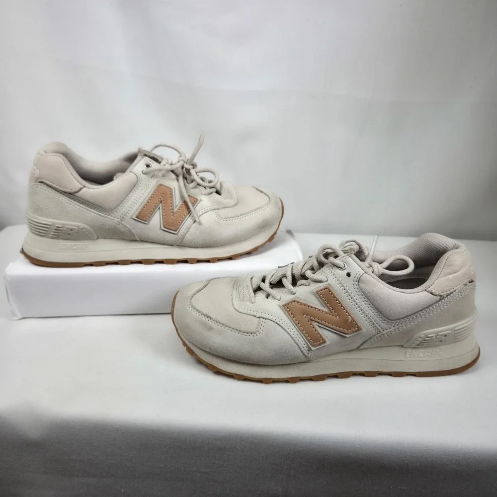New Balance 574 Classic Suede and Mesh Sneakers Womens US Size 6.5 Beige Tan